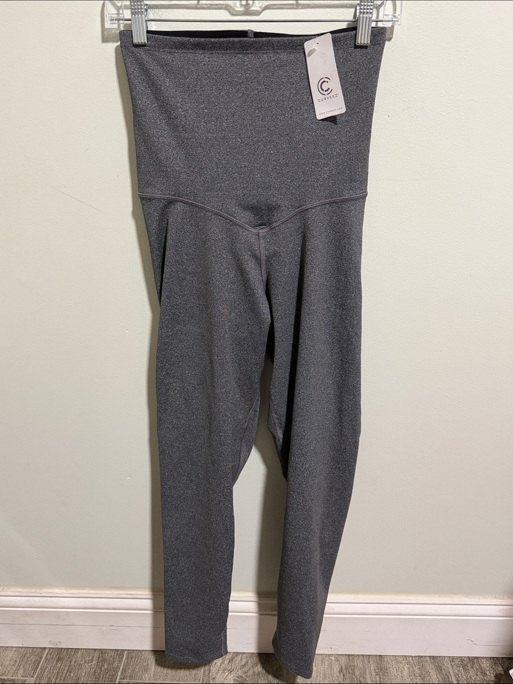 NWT! Curveez Shapewear Leggings Size Large